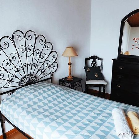 Fountain Of Happiness Hotel Obidos Exterior photo